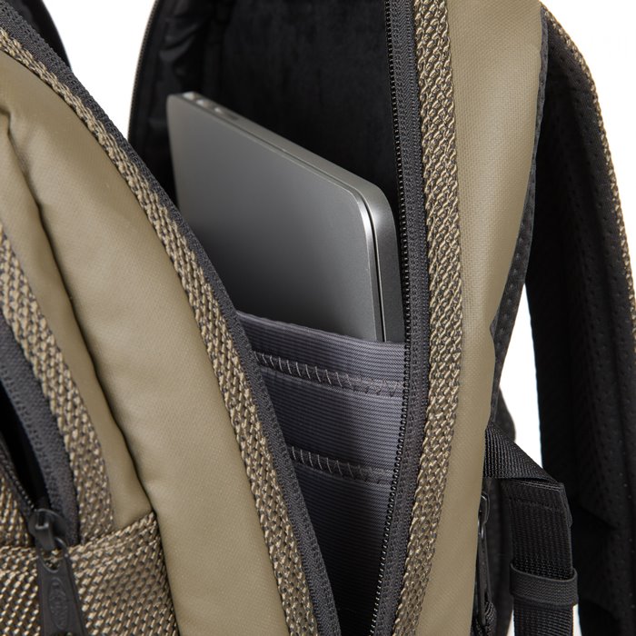 Eastpak Tecum L laptop és kulacstartós hátizsák valósághű erdő mintás