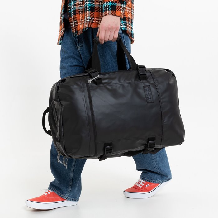 Eastpak TRAVELPACK kézipoggyász hátizsák fekete vízlepergetős