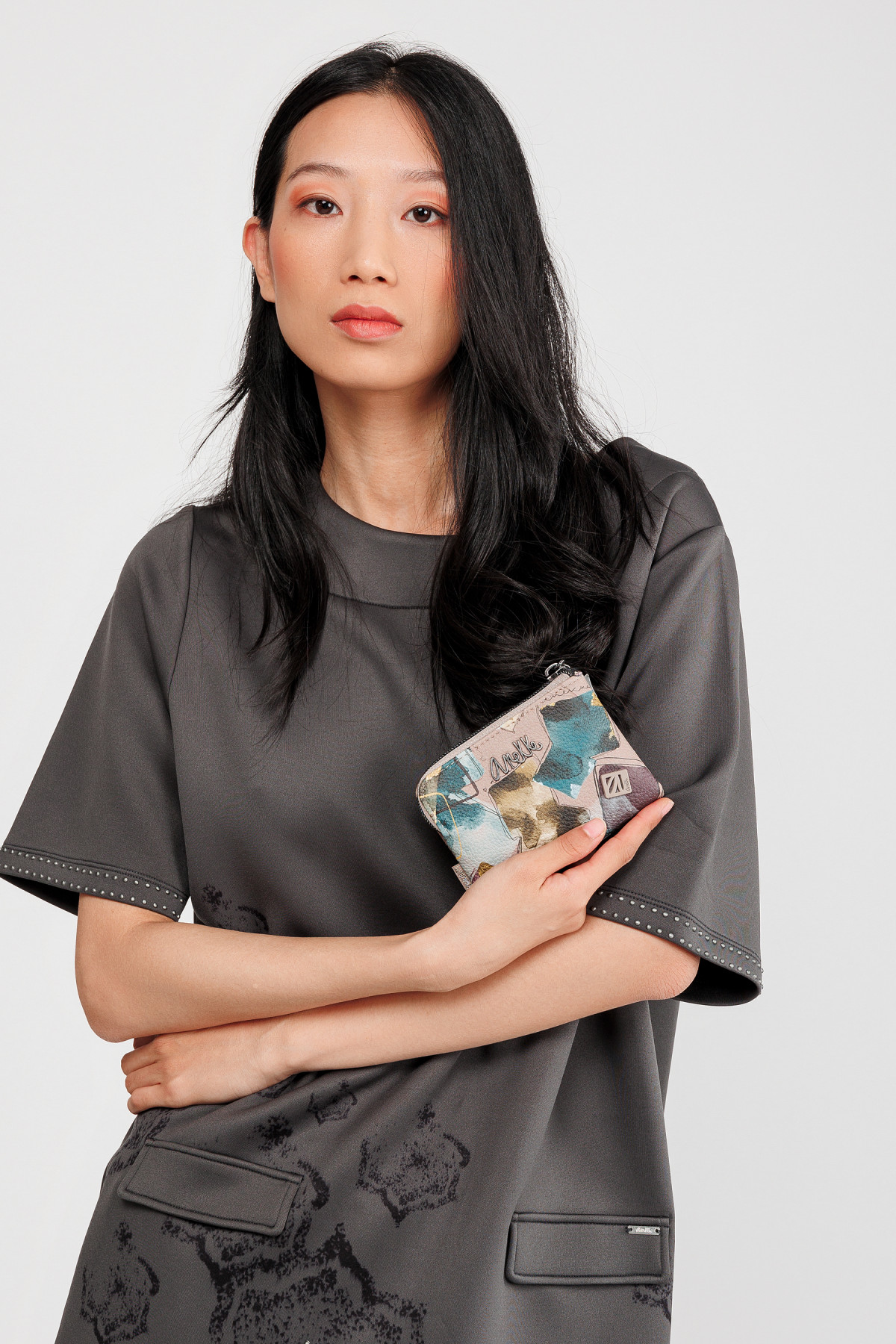 Anekke kis pénztárca Evolúció