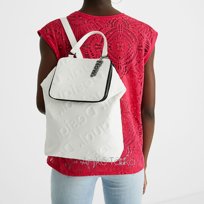 Új Desigual új fazonú hátizsák 3D logó mintás fehér