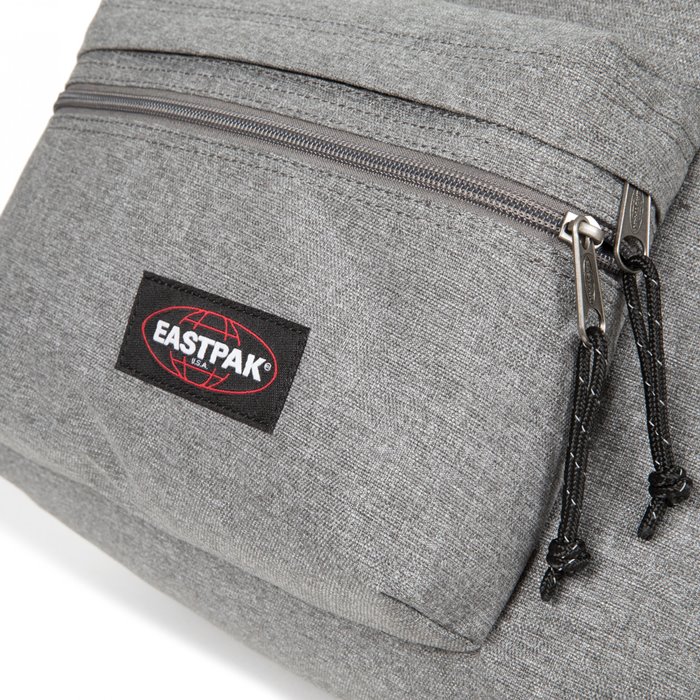 Eastpak Padded zippl egyszerű hátizsák kulacstartós laptoptartós elegáns szürke